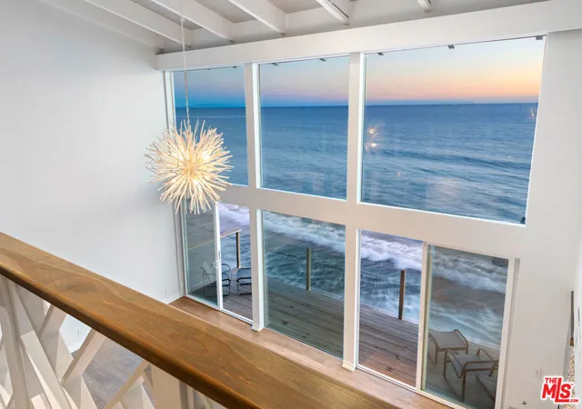 Homes for sale in Malibu, CA | 27078 Malibu Cove Colony Dr, Malibu, CA 90265 | MLS# 26661367