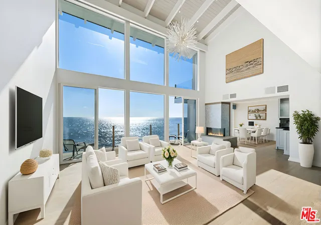 Homes for sale in Malibu, CA | 27078 Malibu Cove Colony Dr, Malibu, CA 90265 | MLS# 26661367