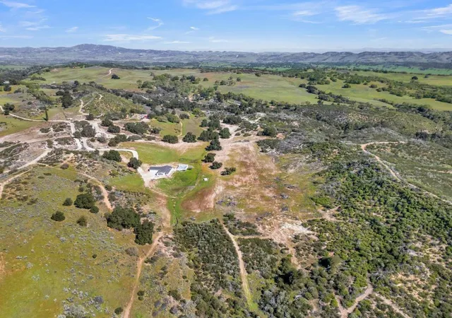 Homes for sale in Bradley, CA | 53330 Smith Rd, Bradley, CA 93426 | MLS# ML82037660