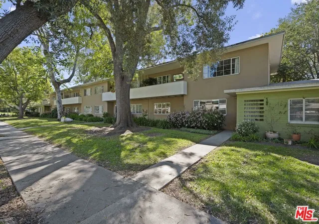 Photo 3 of Condo for sale at 5345 Village Green, Los Angeles, CA 90016 | MLS# 26661487 | Listing updated on 2026-09-30