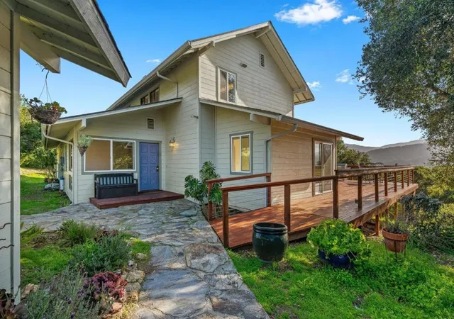 Homes for sale in Carmel Valley, CA | 31485 Via Las Rosas, Carmel Valley, CA 93924 | MLS# ML82037695