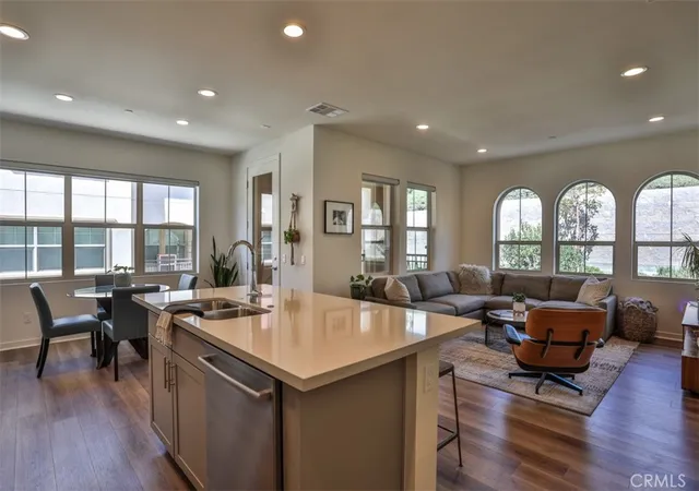 3rd image of 608 White Oaks, Lake Forest, CA 92610 | MLS# OC26050204