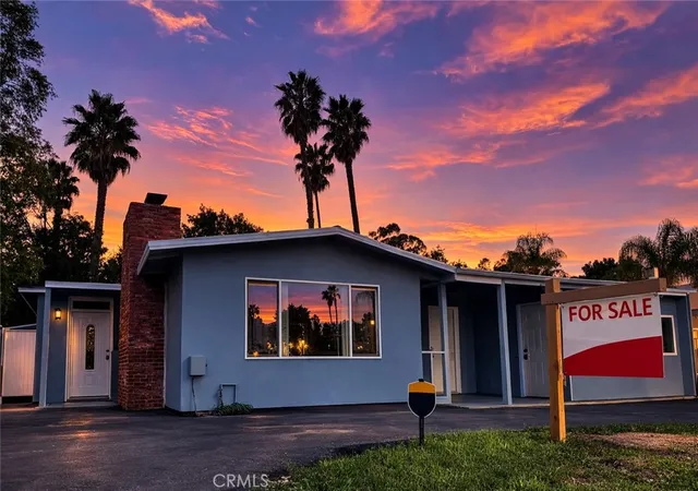 Homes for sale in Vista, CA | 305 Civic Center Dr, Vista, CA 92084 | MLS# RS26047196