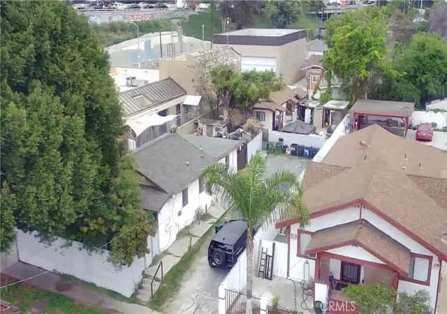 1st image of 316 N Virgil Avenue, Los Angeles, CA 90004 | MLS# SR26049330