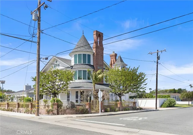 2nd image of 1919 Santa Ana, Costa Mesa, CA 92627 | MLS# OC26047349