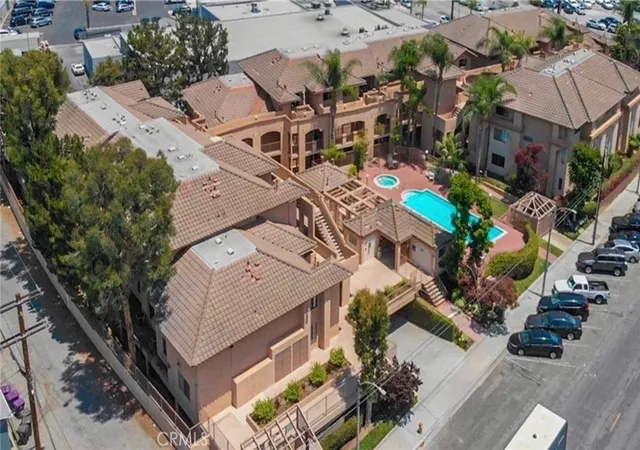 Photo 3 of Condo for sale at 4121 Hathaway Ave #3, Long Beach, CA 90815 | MLS# PW26050809 | Listing updated on 2026-10-02