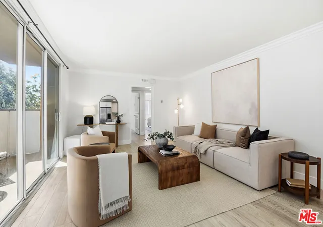 3rd image of 8358 Manitoba St #8, Playa Del Rey, CA 90293 | MLS# 26659969
