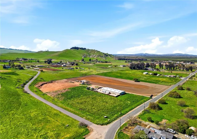 2nd image of 29557 Mehrten Dr, Exeter, CA 93221 | MLS# PI26049462