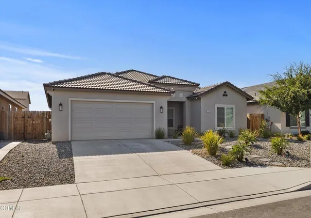 3rd image of 7811 Cuyama River St, Bakersfield, CA 93311 | MLS# V1-35071