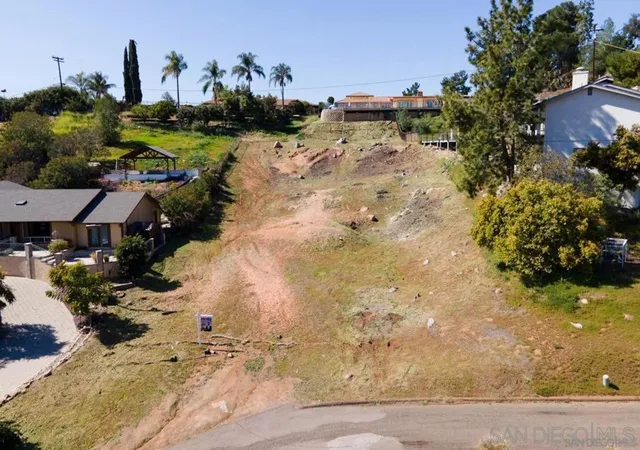 5th image of 1526 Vista Vereda, El Cajon, CA 92019 | MLS# 260005486SD