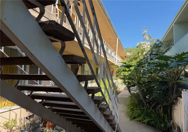Homes for sale in Santa Monica, CA | 1129 Lincoln Blvd, Santa Monica, CA 90403 | MLS# SB26051364