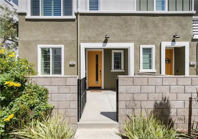 Homes for sale in San Pedro, CA | 1460 W Sunrise Ln, San Pedro, CA 90732 | MLS# PW26051405