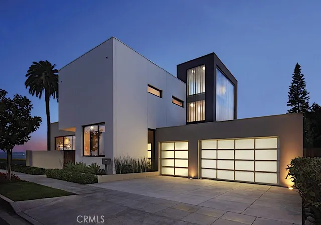 Homes for sale in Long Beach, CA | 2767 E Ocean, Long Beach, CA 90803 | MLS# DW26051555