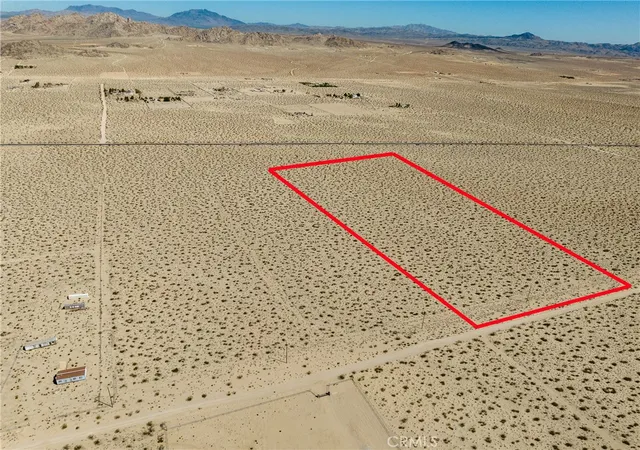 Homes for sale in Lucerne Valley, CA | 767 Foothill Rd, Lucerne Valley, CA 92356 | MLS# HD26051567