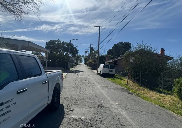 4th image of 3439 Amethyst St, Los Angeles, CA 90032 | MLS# DW26051613