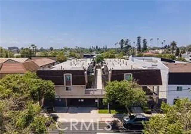 3rd image of 1910 N Spurgeon, Santa Ana, CA 92706 | MLS# OC26051558