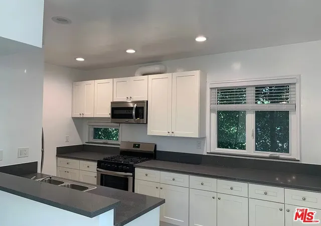 Homes for sale in West Hollywood, CA | 733 Huntley Dr, West Hollywood, CA 90069 | MLS# 26662047