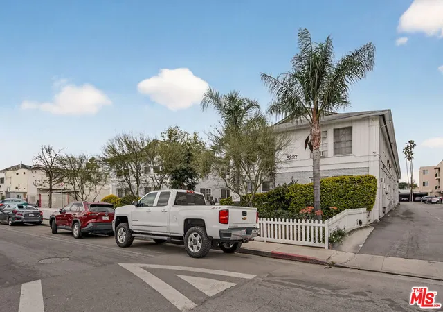 3rd image of 5227 Corteen Pl, Valley Village, CA 91607 | MLS# 26661999