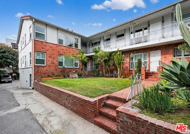 Homes for sale in West Hollywood, CA | 1429 Havenhurst Dr, West Hollywood, CA 90046 | MLS# 26661681