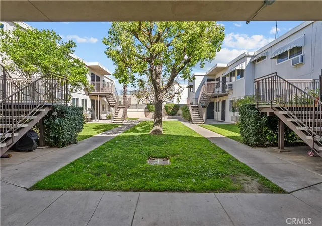 5th image of 7137 Coldwater Canyon Ave #10, North Hollywood, CA 91605 | MLS# SR26051535