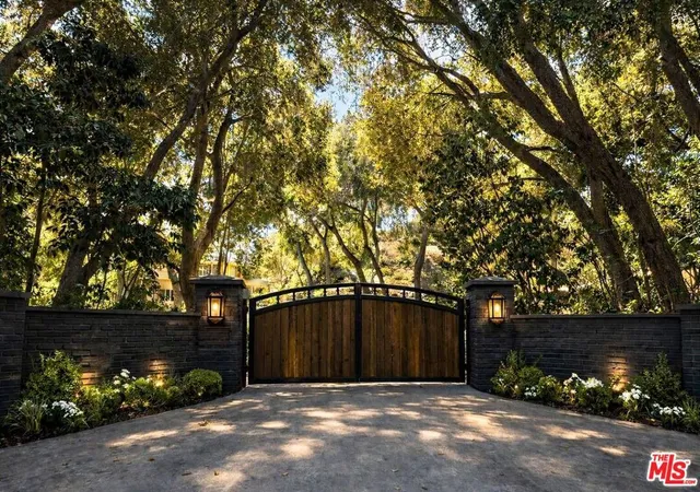 Photo 3 of Single family home for sale at 730 Crater Camp Dr, Calabasas, CA 91302 | MLS# 26660803 | Listing updated on 2026-10-06