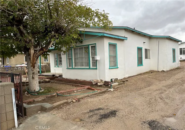 3rd image of 604 E Buena Vista, Barstow, CA 92311 | MLS# DW26051829