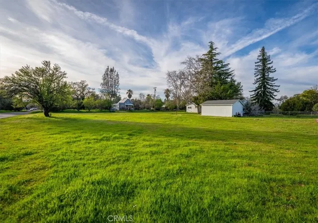 4th image of 550 Bayles Ave, Red Bluff, CA 96080 | MLS# SN26050847