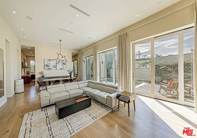 Photo 4 of Single family home for sale at 310 N Lucerne Blvd, Los Angeles, CA 90004 | MLS# 26661705 | Listing updated on 2026-09-30