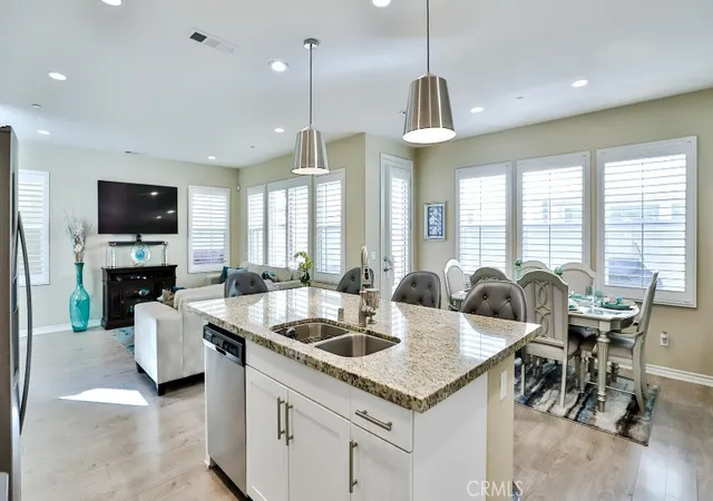 5th image of 4693 Holly, Long Beach, CA 90805 | MLS# DW26051930