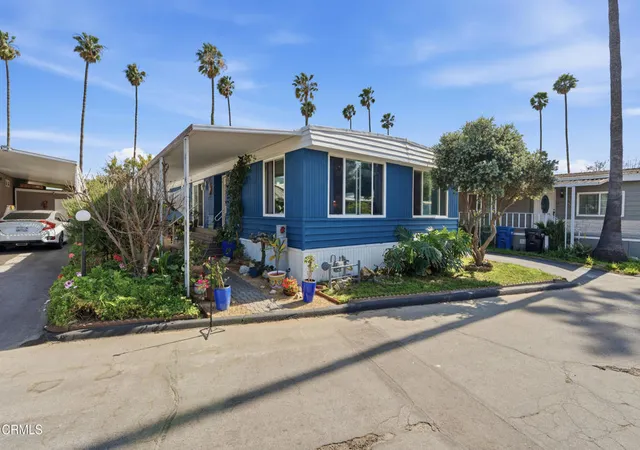 Photo 2 of Manufactured home for sale at 265 Beckwith Rd #SPC 41A, Santa Paula, CA 93060 | MLS# V1-35096 | Listing updated on 2026-09-30
