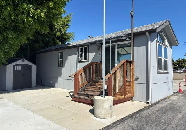 Homes for sale in Whittier, CA | 16540 Whittier Blvd #2, Whittier, CA 90603 | MLS# PW26052022