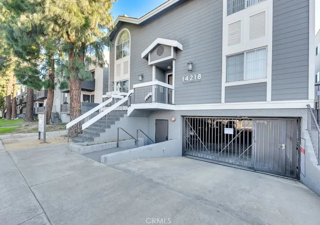 Homes for sale in Van Nuys, CA | 14218 Victory Blvd, Van Nuys, CA 91401 | MLS# SR26052085