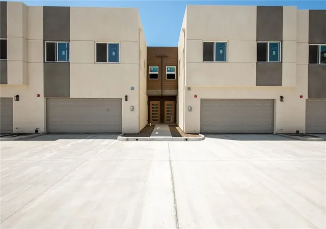 4th image of 1018 W 223Rd St #4, Torrance, CA 90502 | MLS# PW26052225