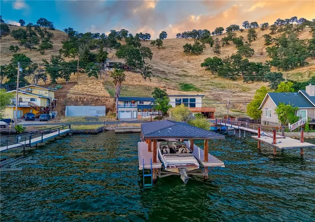 1st image of 12620 Lakeshore Dr, Clearlake, CA 95422 | MLS# LC26052250