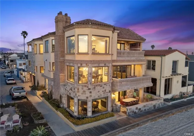Photo 1 of Mansion for sale at 2 60th Place, Long Beach, CA 90803 | MLS# DW26051587 | Listing updated on 2026-09-30