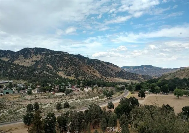 5th image of 3412 Iowa, Frazier Park, CA 93225 | MLS# SR26051387