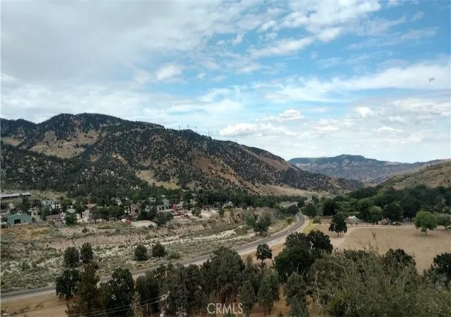 6th image of 3408 Iowa, Frazier Park, CA 93225 | MLS# SR26052411