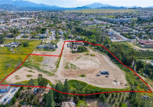 Homes for sale in Riverside, CA | 14435 Wood Rd, Riverside, CA 92508 | MLS# IV26051947