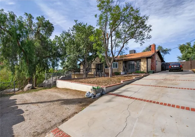 Homes for sale in Riverside, CA | 14435 Wood Rd, Riverside, CA 92508 | MLS# IV26051947