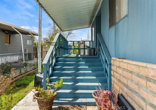 2nd image of 216 Vivian Ln, Bakersfield, CA 93308 | MLS# SR26052616