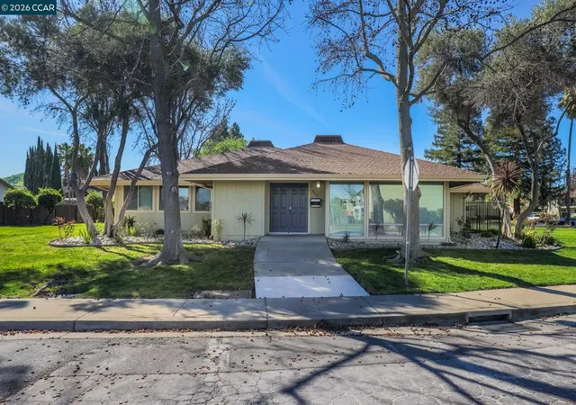 Homes for sale in Pittsburg, CA | 61 61 Meadowbrook Ave, Pittsburg, CA 94565 | MLS# 41126622