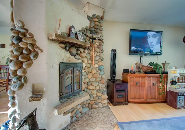 4th image of 31191 Turner Rd, Fort Bragg, CA 95437 | MLS# C1-11289