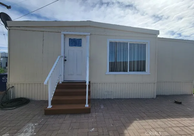 Photo 3 of Manufactured home for sale at 2151 E Pacheco Space 20, Los Banos, CA 93635 | MLS# MC26052956 | Listing updated on 2026-07-09