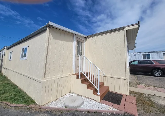 Photo 3 of Manufactured home for sale at 2151 E Pacheco Space 20, Los Banos, CA 93635 | MLS# MC26052956 | Listing updated on 2026-07-09
