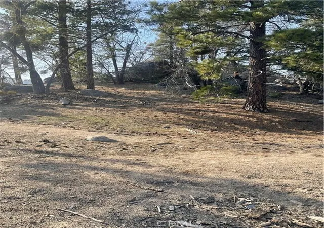 2nd image of 0 Forrest Dr, Running Springs, CA 92382 | MLS# HD26052605
