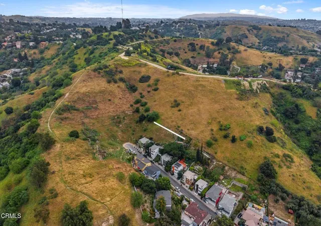 2nd image of 0 E E Ave 33, Los Angeles, CA 90031 | MLS# P1-26205