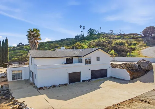4th image of 13883 Sage Mountain Ln, Jamul, CA 91935 | MLS# 260005659SD