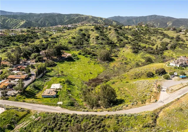 4th image of 8355 Weirick, Corona, CA 92883 | MLS# OC26053290
