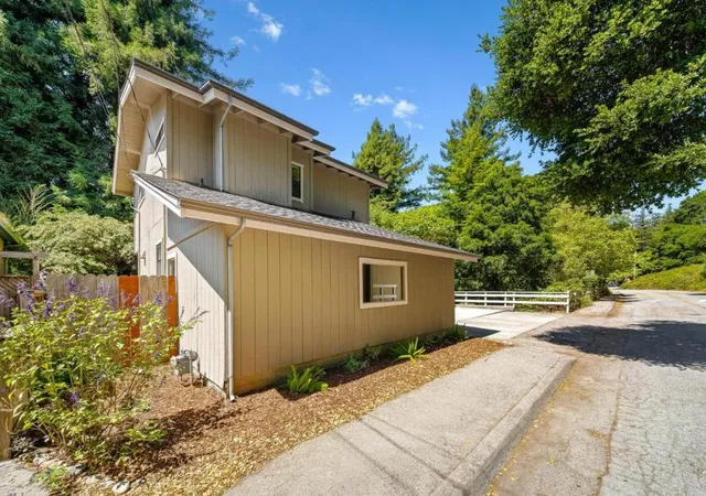 Photo 2 of Single family home for sale at 146 Aptos School Rd, Aptos, CA 95003 | MLS# ML82038100 | Listing updated on 2026-09-30