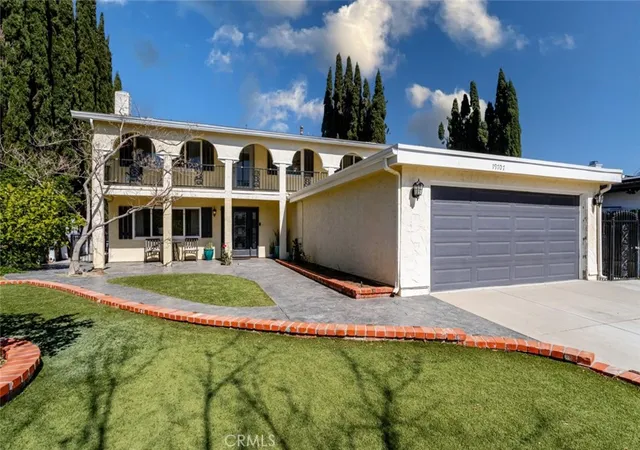 Homes for sale in Newhall, CA | 19707 Green Mountain Dr, Newhall, CA 91321 | MLS# SR26052796